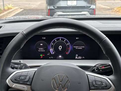 Used 2026 Volkswagen Tiguan SE AWD/4WD image 41