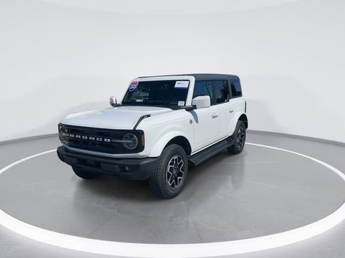 Certified 2025 Ford Bronco Outer Banks AWD/4WD image 2