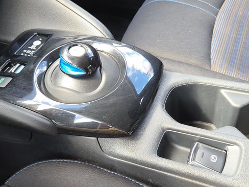 Used 2023 Nissan Leaf SV Plus image 27