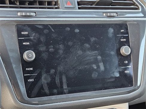 Used 2023 Volkswagen Tiguan SE image 15