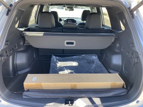 Certified 2025 Subaru Forester Touring AWD/4WD image 36