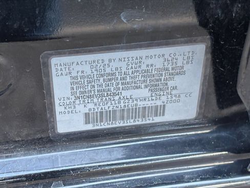 Used 2025 Nissan Versa SV FWD image 23