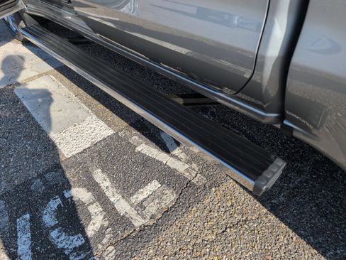 Used 2023 GMC Sierra 1500 Denali w/ Denali Reserve Package image 27