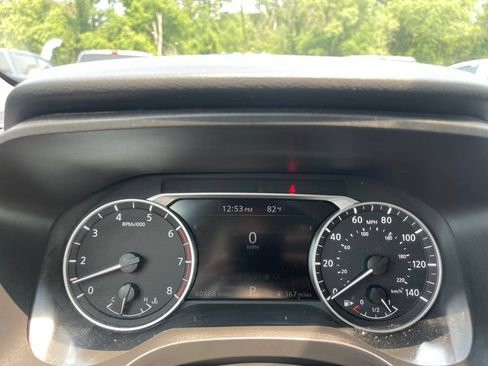 Used 2024 Nissan Rogue S FWD image 25