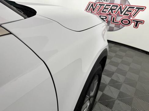 Used 2024 Kia Telluride LX image 30