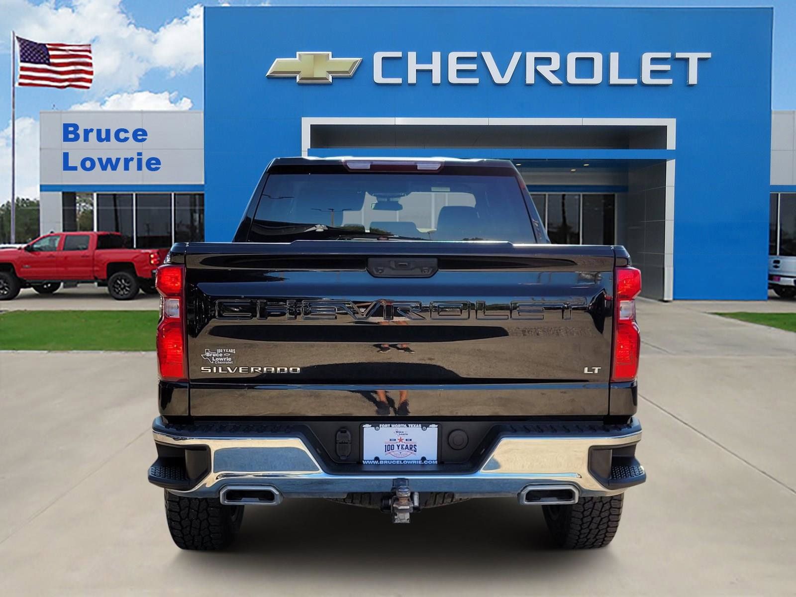 Used 2022 Chevrolet Silverado 1500 LT AWD/4WD image 5