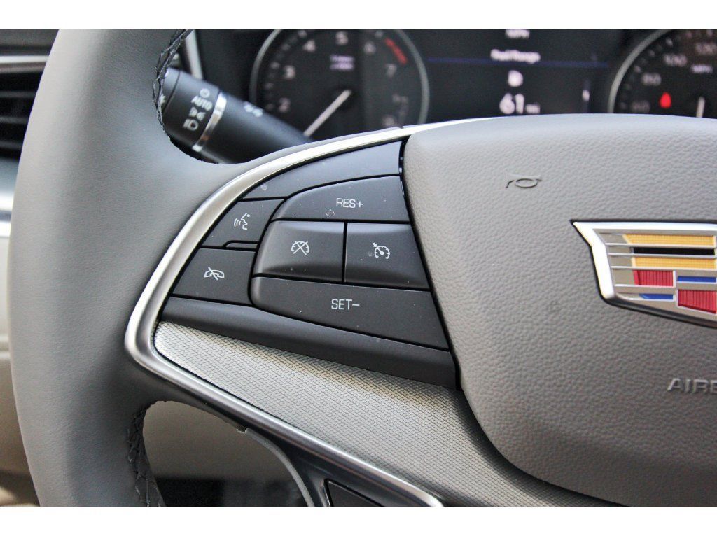 Used 2026 Cadillac XT5 Premium Luxury w/ Driver Assist Package FWD image 15