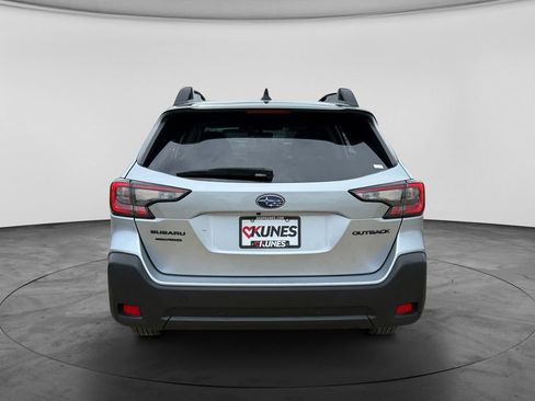 Used 2025 Subaru Outback Onyx Edition AWD/4WD image 9