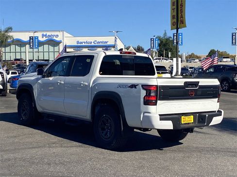 New 2026 Nissan Frontier PRO-4X w/ Pro-4x Convenience Package image 4