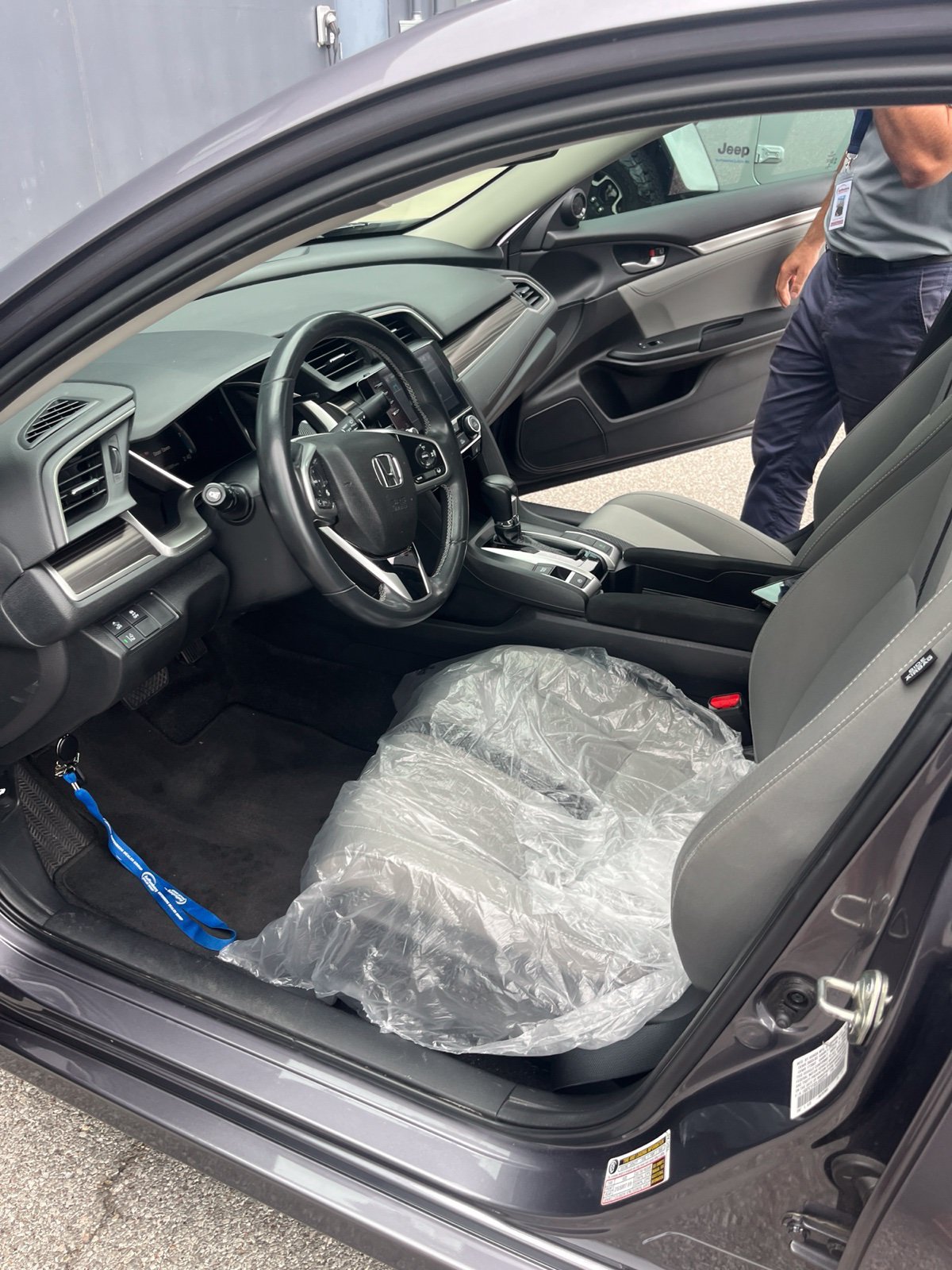 Used 2020 Honda Civic EX image 3
