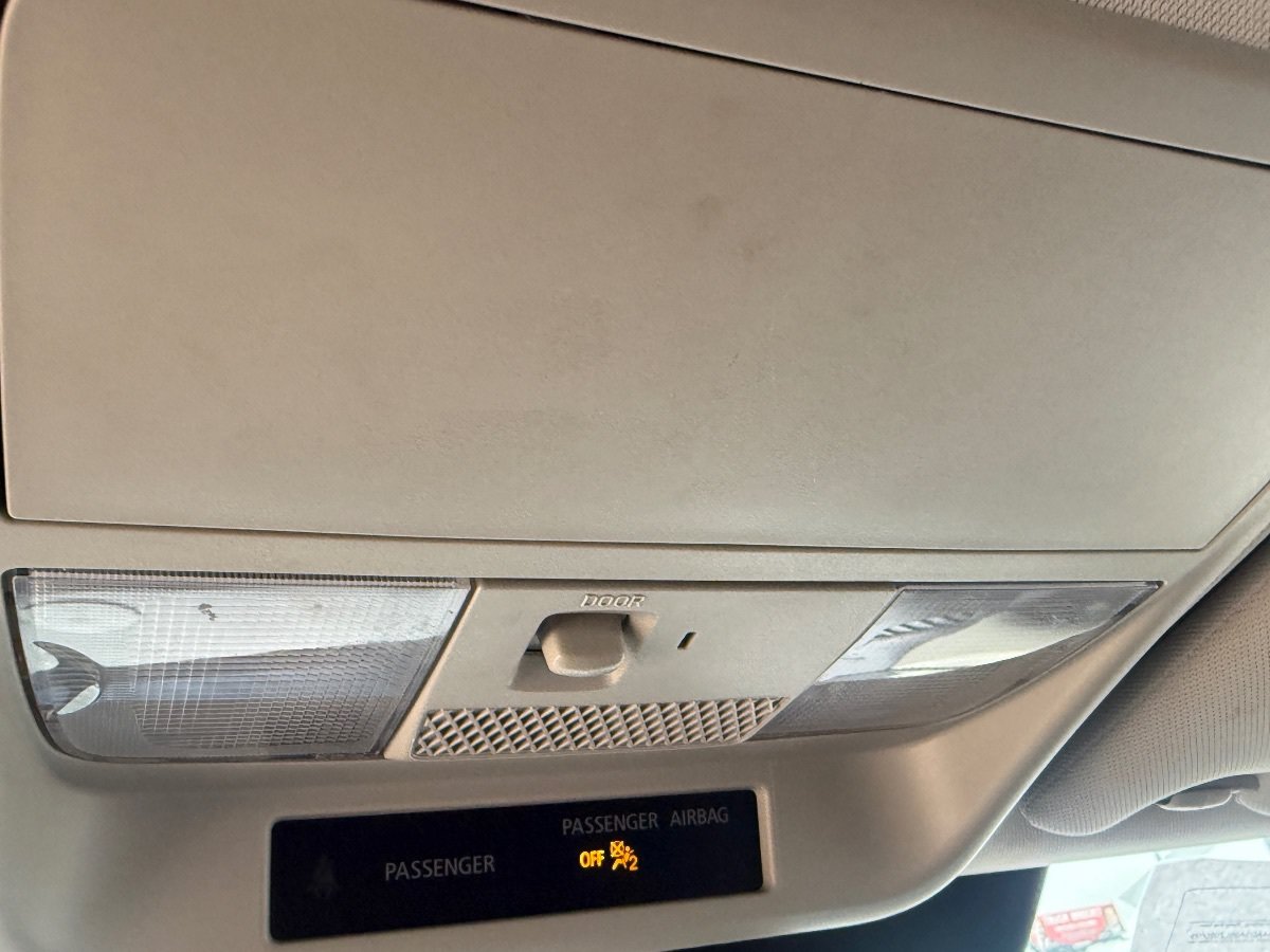 Used 2020 Mitsubishi Outlander SE FWD image 29