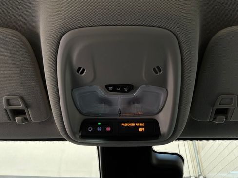 Used 2025 Buick Encore GX Preferred FWD image 15