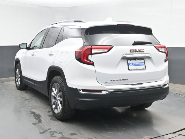Used 2022 GMC Terrain SLT w/ Infotainment Package II FWD image 7