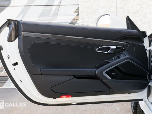 Used 2016 Porsche 911 Turbo w/ Sport Chrono Package image 20