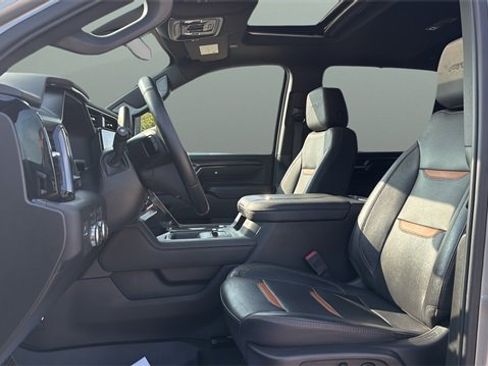 Used 2024 GMC Sierra 2500 AT4 w/ AT4 Premium Plus Package image 18