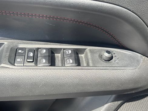 Used 2024 Jeep Compass Trailhawk AWD/4WD image 8
