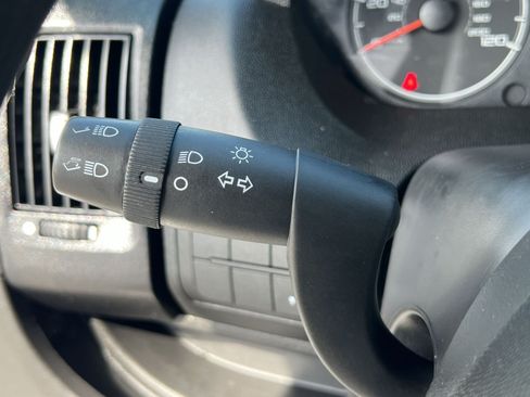 Used 2021 RAM ProMaster 2500 w/ Convenience Group FWD image 36