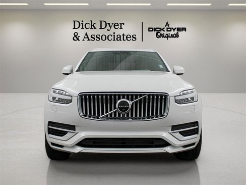 Certified 2021 Volvo XC90 T8 Inscription w/ Advanced Package image 9
