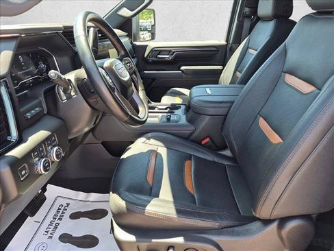 Used 2024 GMC Sierra 3500 AT4 w/ AT4 Premium Plus Package AWD/4WD image 14