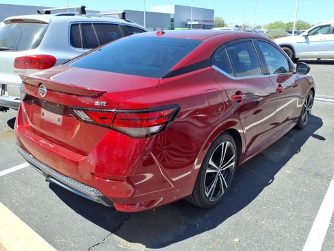 Used 2021 Nissan Sentra SR w/ SR Premium Package FWD image 3
