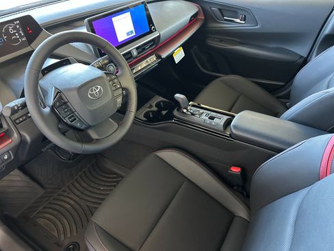 New 2026 Toyota Prius Plug-In Hybrid image 9