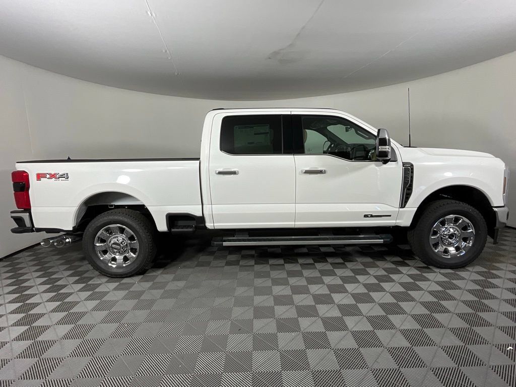 New 2026 Ford F250 Lariat w/ Chrome Package AWD/4WD image 2
