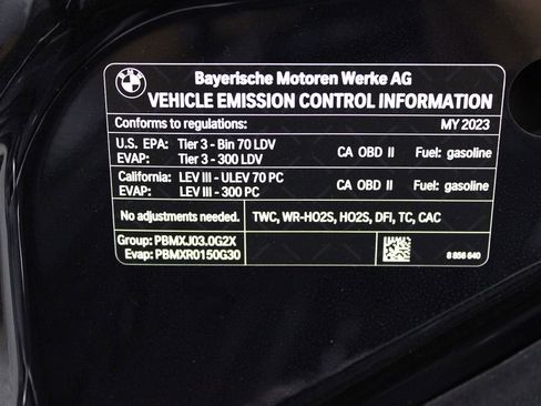 Used 2023 BMW 540i w/ Executive Package image 38