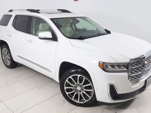 Used 2023 GMC Acadia Denali w/ Denali Ultimate Package AWD/4WD image 21