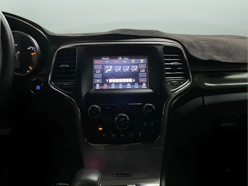 Used 2021 Jeep Grand Cherokee Laredo RWD image 19