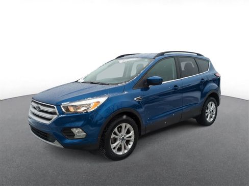 Used 2018 Ford Escape SE image 4