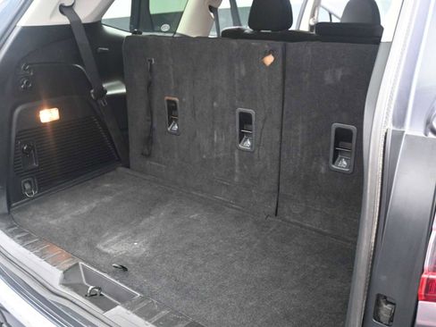 Used 2023 Subaru Ascent Premium w/ Convenience Package image 11