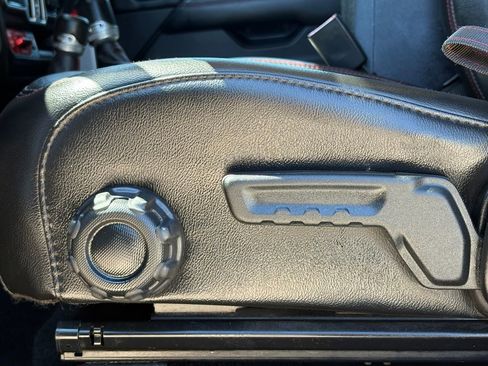 Used 2019 Jeep Wrangler Unlimited Rubicon AWD/4WD image 19