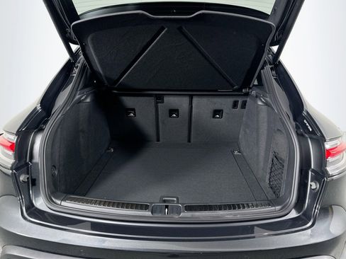 Certified 2025 Porsche Macan image 37