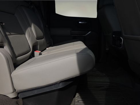 Used 2019 GMC Sierra 1500 SLT AWD/4WD image 16