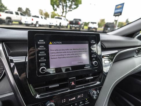 Used 2024 Toyota Camry SE FWD image 14