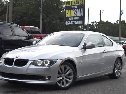 Used 2011 BMW 328i xDrive Coupe AWD/4WD image 4