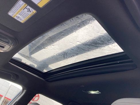 Used 2022 Subaru Outback Wilderness w/ Wilderness Package image 12