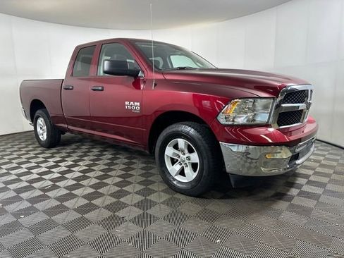 Used 2024 RAM 1500 Classic SLT image 2
