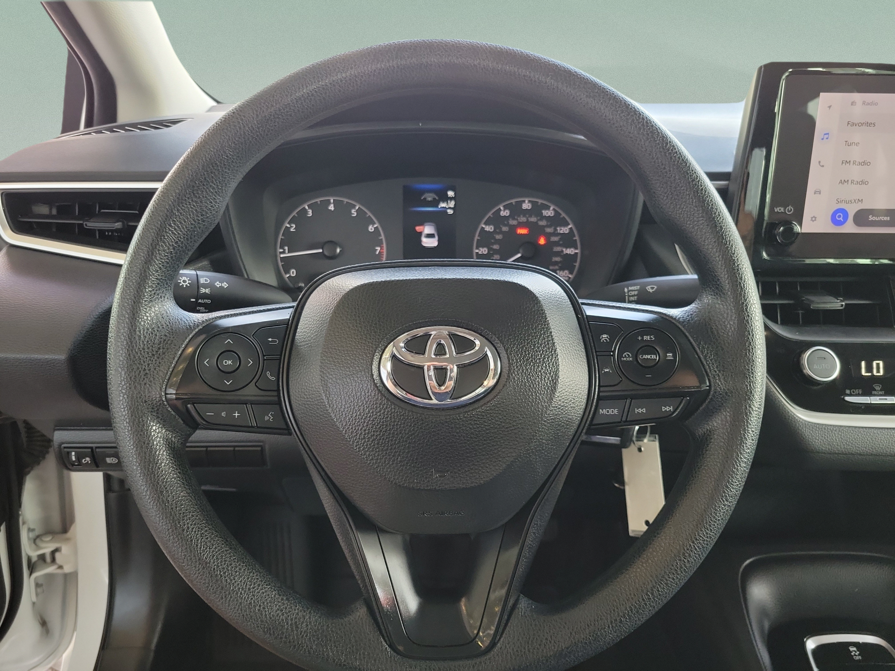 Used 2024 Toyota Corolla LE FWD image 17
