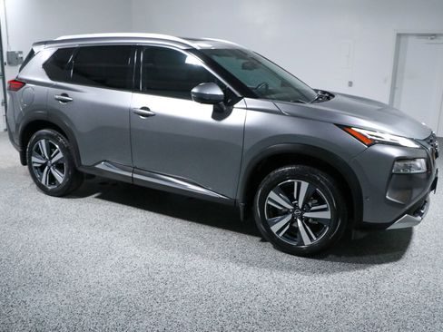 Used 2023 Nissan Rogue Platinum w/ Platinum Premium Package image 6