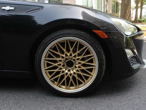 Used 2015 Scion FR-S RWD image 3