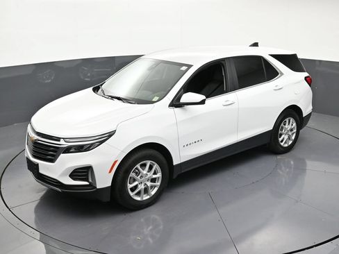 Certified 2024 Chevrolet Equinox LT AWD/4WD image 16