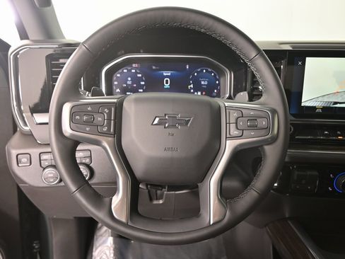 Used 2026 Chevrolet Silverado 1500 LT Trail Boss w/ Convenience Package II image 33