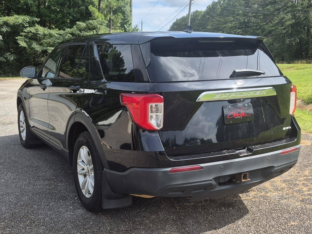 Used 2021 Ford Explorer 4WD w/ Class III Trailer Tow Package image 7