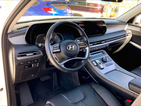 Used 2024 Hyundai Palisade SEL image 18