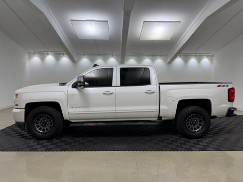 Used 2018 Chevrolet Silverado 1500 LT w/ All Star Edition AWD/4WD image 4