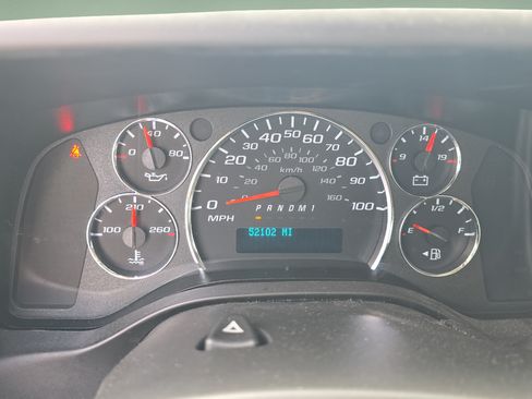 Used 2020 Chevrolet Express 3500 LS RWD image 13