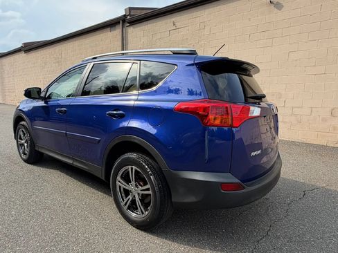 Used 2015 Toyota RAV4 XLE AWD/4WD image 5