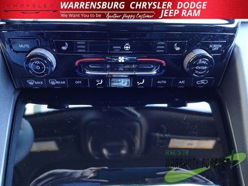 New 2026 Jeep Grand Cherokee Laredo image 22