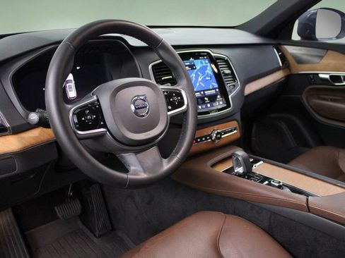 Certified 2023 Volvo XC90 B6 Plus w/ Protection Package Premier AWD/4WD image 2